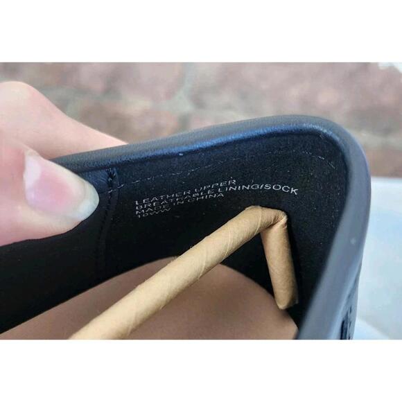 Wydr Studios Reese Low Heel Classic Loafers Shoes, Black Leather, Womens US 10WW - Picture 6 of 9